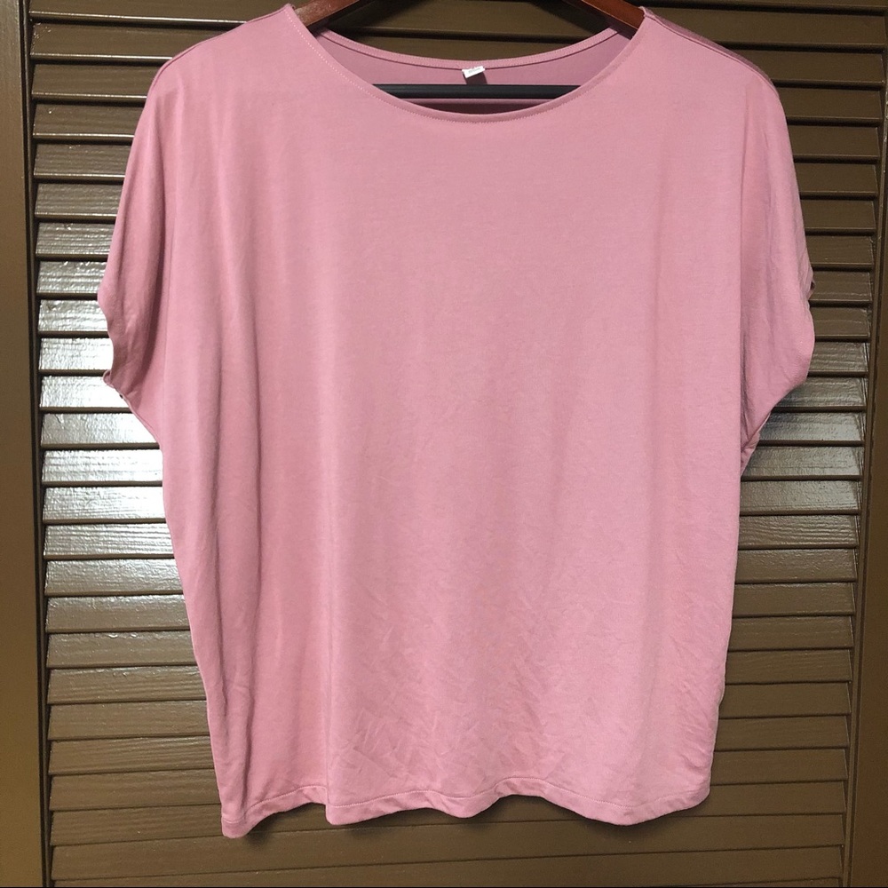 Uniqlo Cowl Neck T-Shirt in Pink